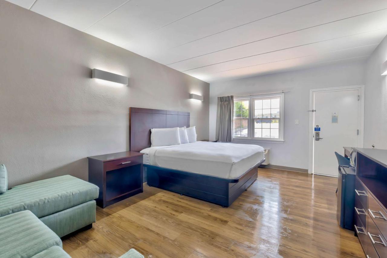 Motel 6-Falls Church, Va - Arlington Boulevard ภายนอก รูปภาพ
